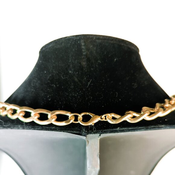 Vintage Gold-Tone Filigree Statement Necklace With Black Marbled Cabochons - Picture 3 of 5